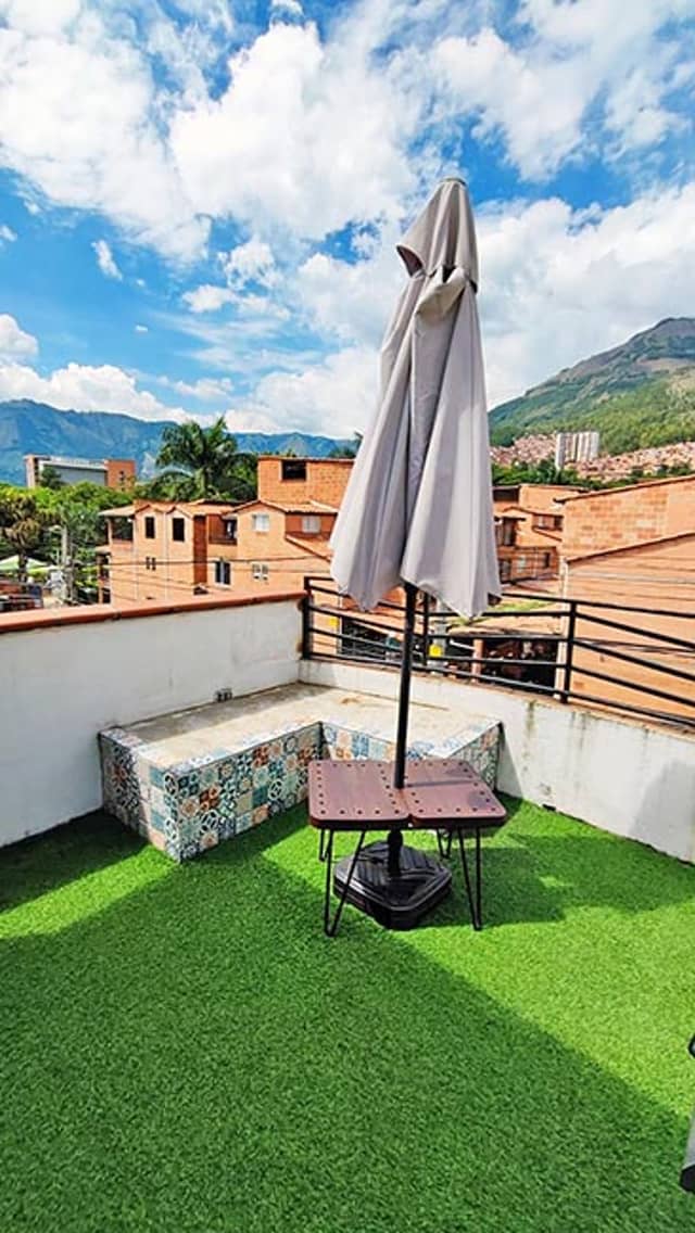 Casa en Venta en Niquia, Bello de 3 plantas con garaje con REF 1441